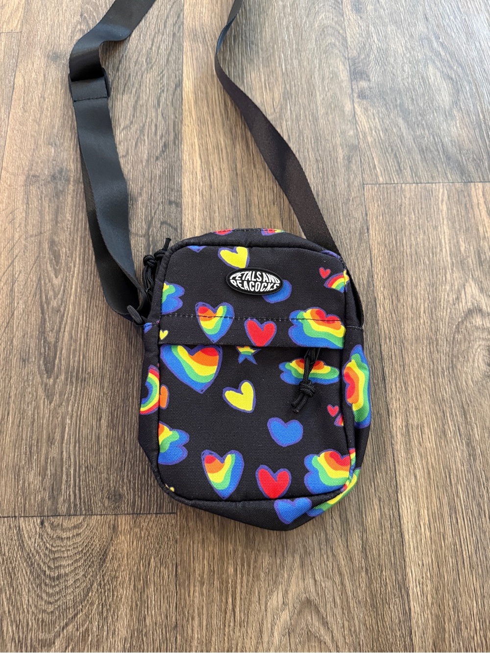 Rainbow Heart Black Crossbody Bagu